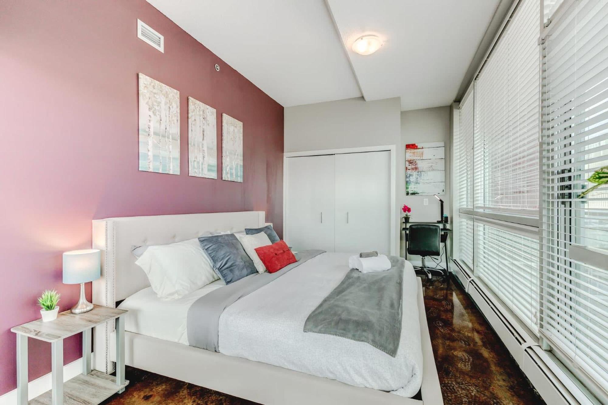 Upscale 2Br Condo - King Bed - Stunning Views YYC Eksteriør bilde